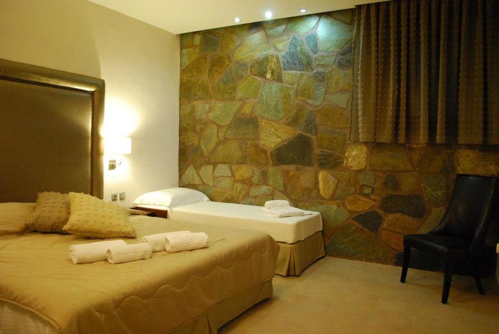 Hotel Konaki Arnaia Exteriör bild